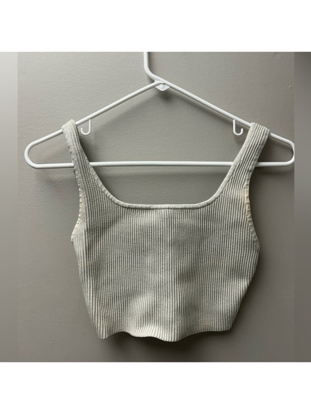 Babaton Sculpt Knit Tank Square-Neck Cropped‎ Ribbed Top